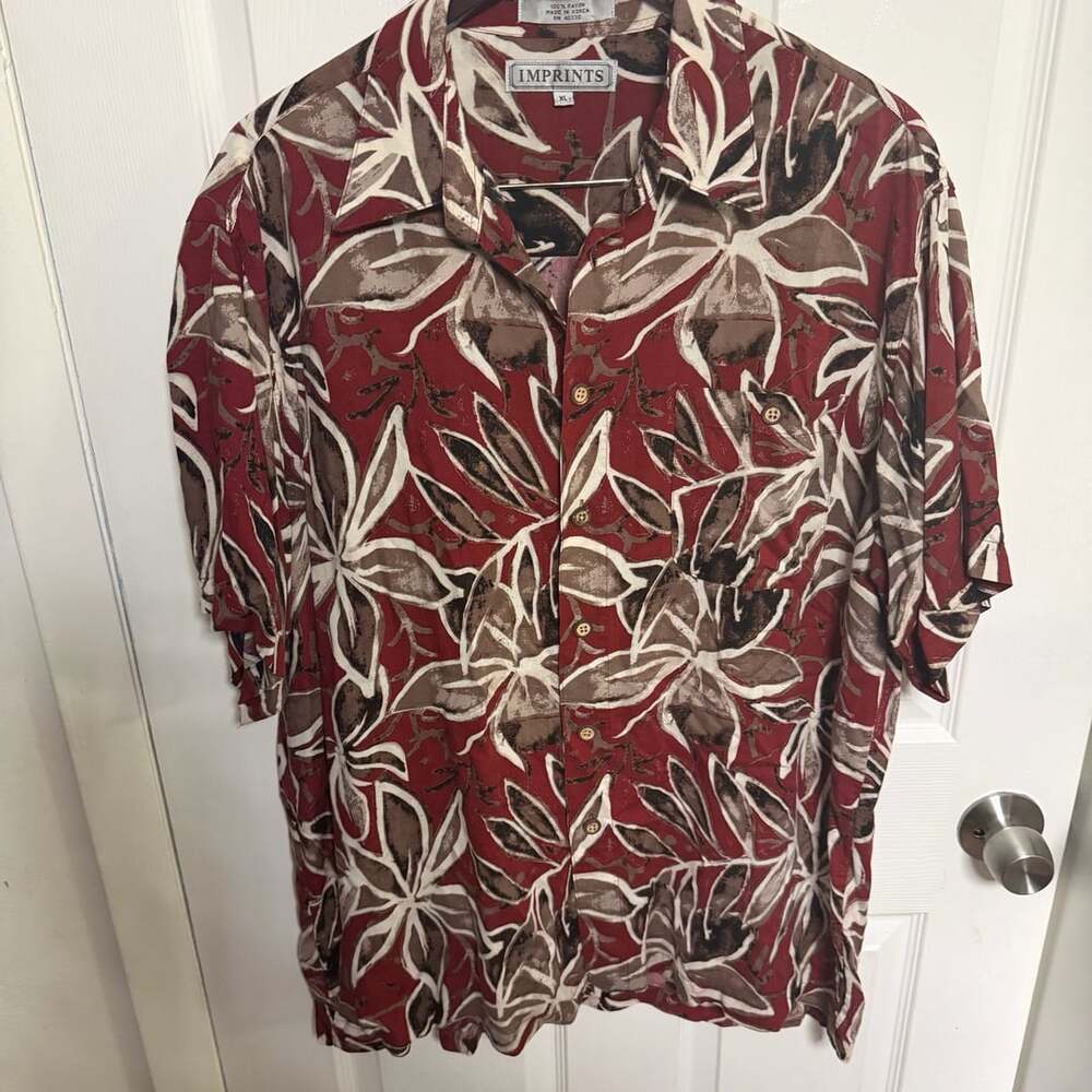 Imprints Vintage Men's Size XL Red Brown Floral 100% Rayon Hawaiian Aloha Shirt